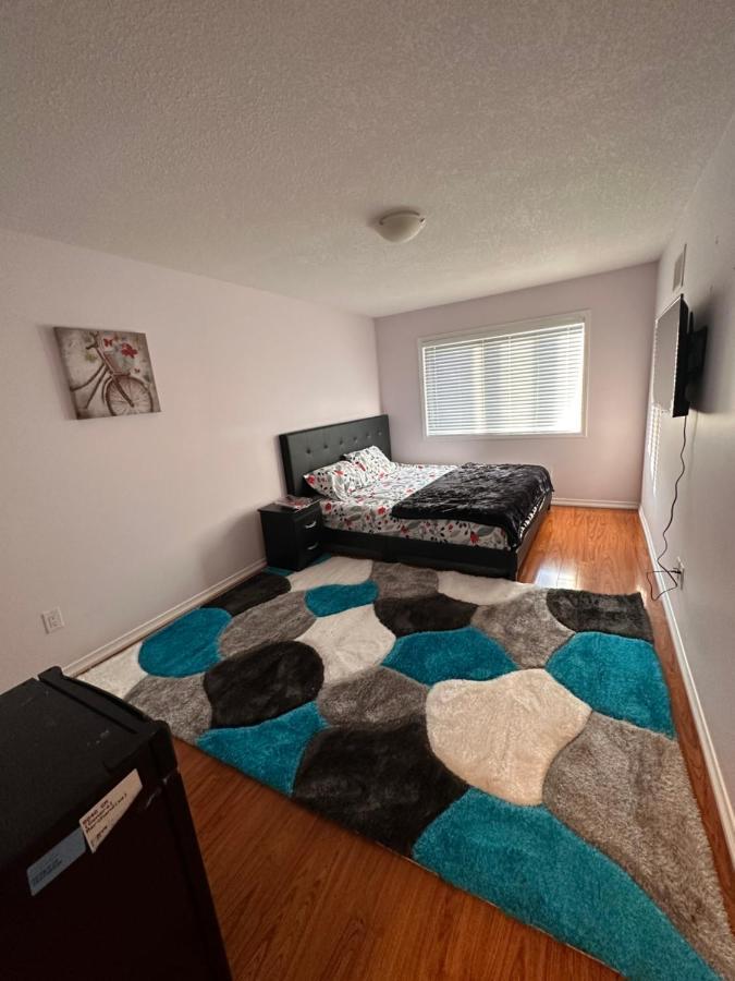 Cmoney Beautiful Home 2 布兰普顿 外观 照片