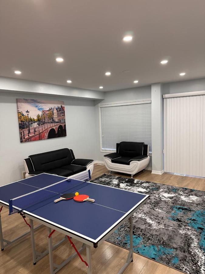 Cmoney Beautiful Home 2 布兰普顿 外观 照片